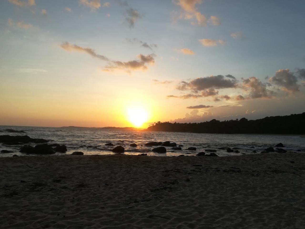 Star beach hotel Tangalle Exterior foto