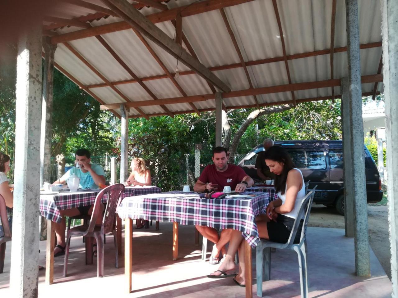 Star beach hotel Tangalle Exterior foto