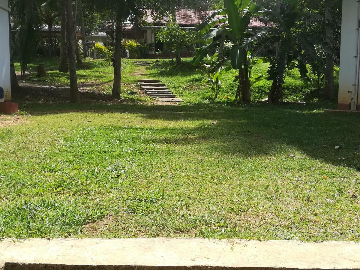 Star beach hotel Tangalle Exterior foto